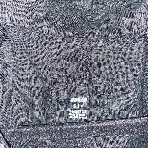 Aerie pool to party linen top - Picture 3 of 3